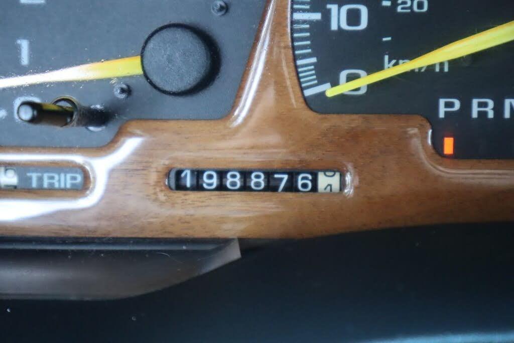 1999 GMC Suburban 1500 SL