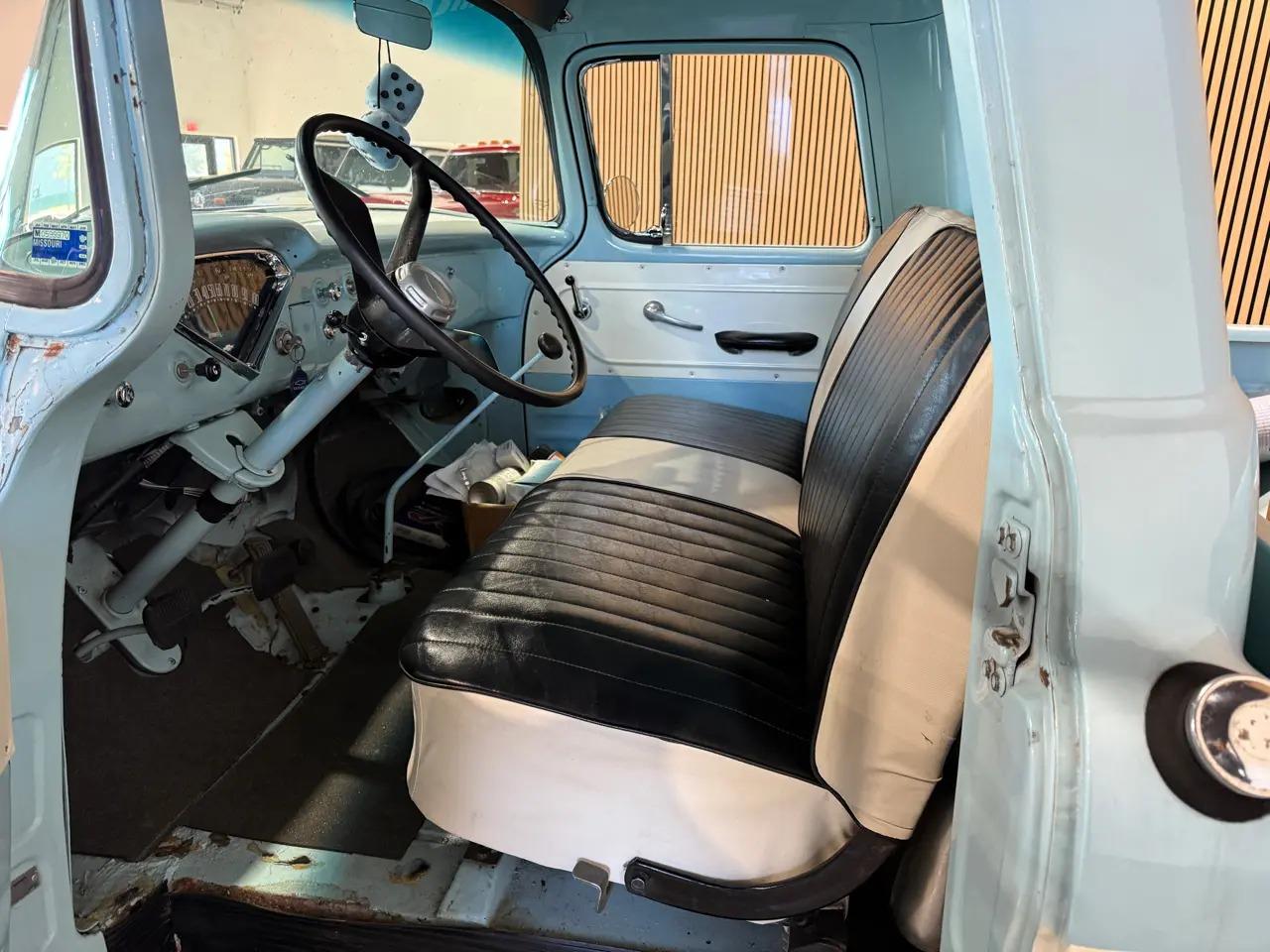 1959 Chevrolet 3100 Apache