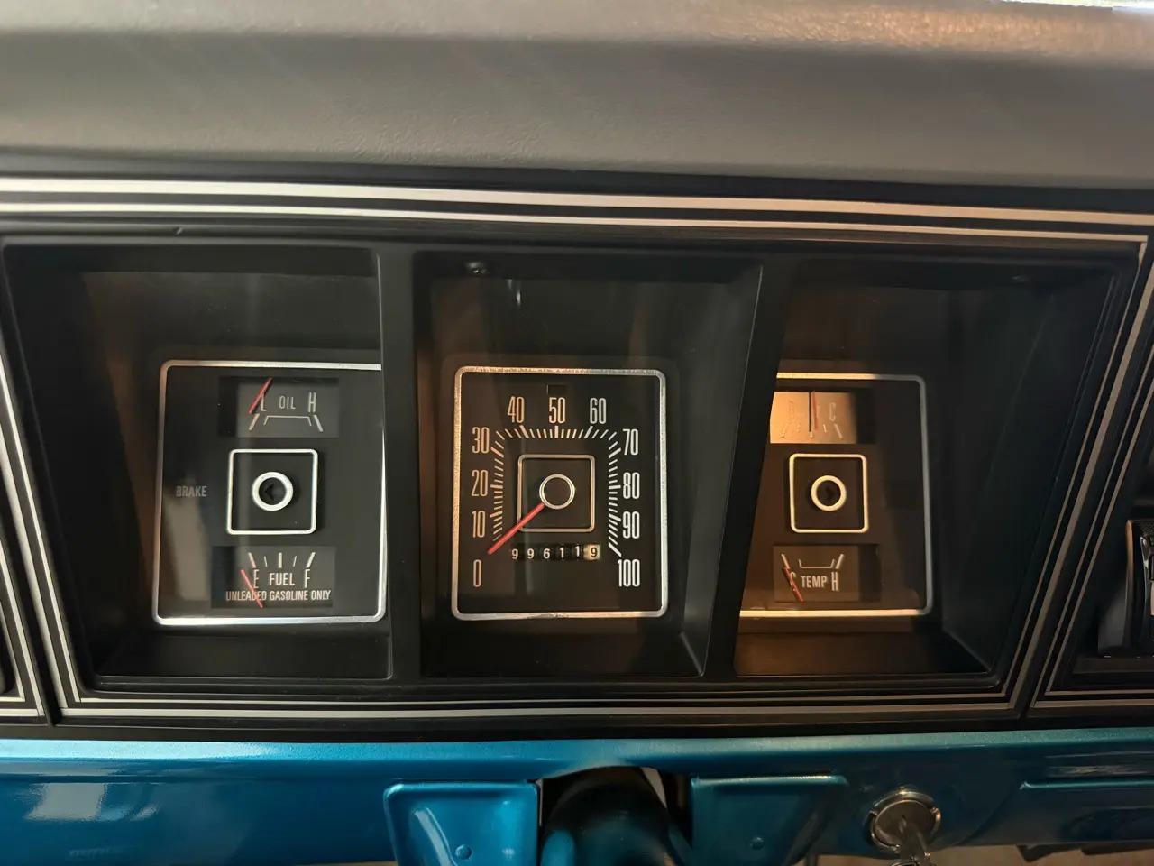 Restored 1975 Ford F-100