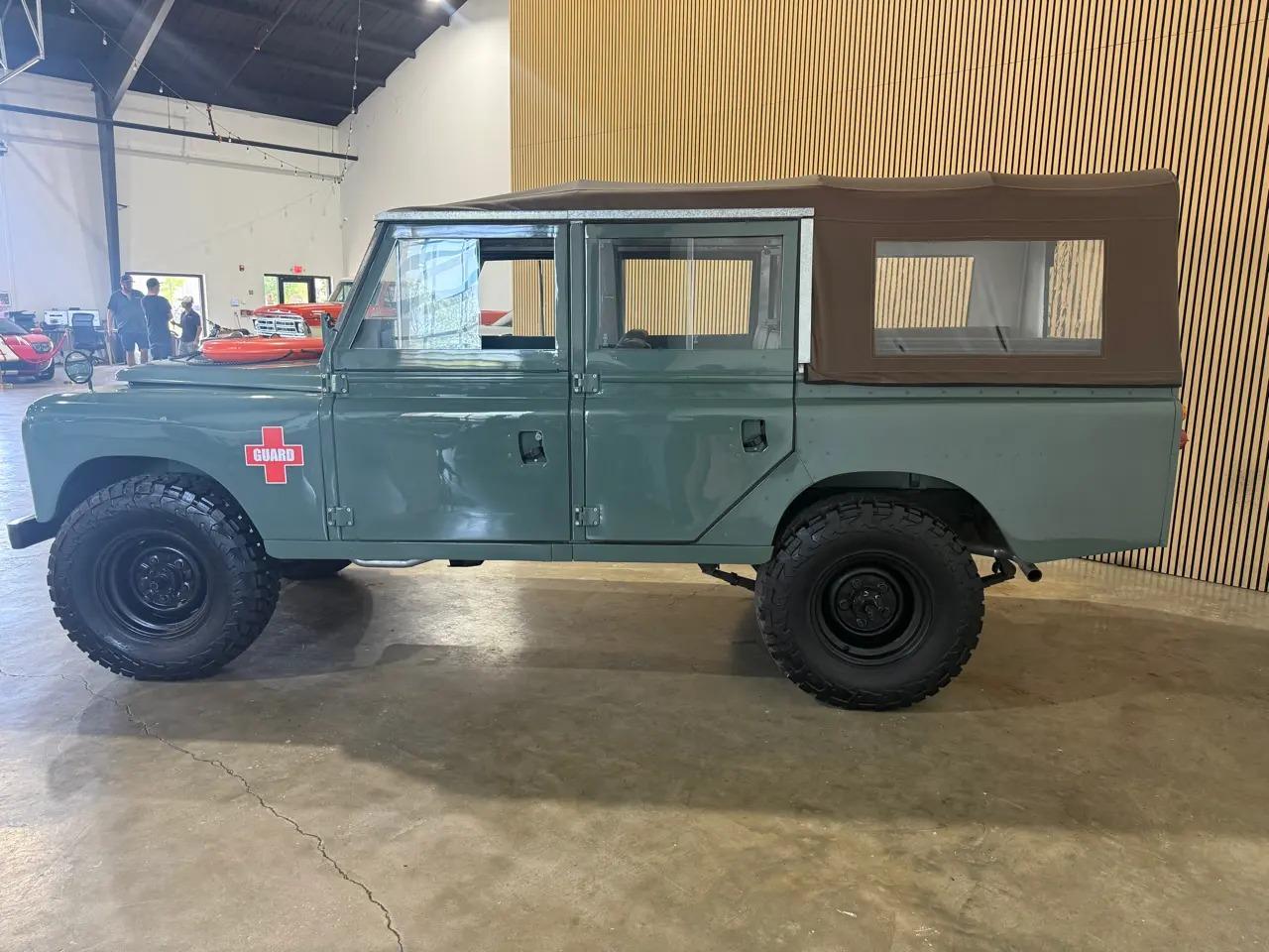 1969 Land Rover Series II - 2