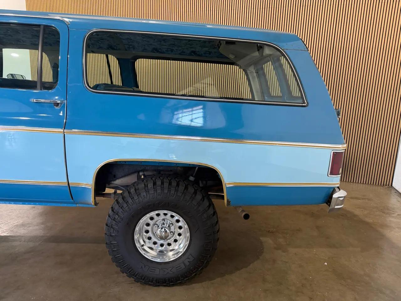 1977 Chevrolet K10 Suburban