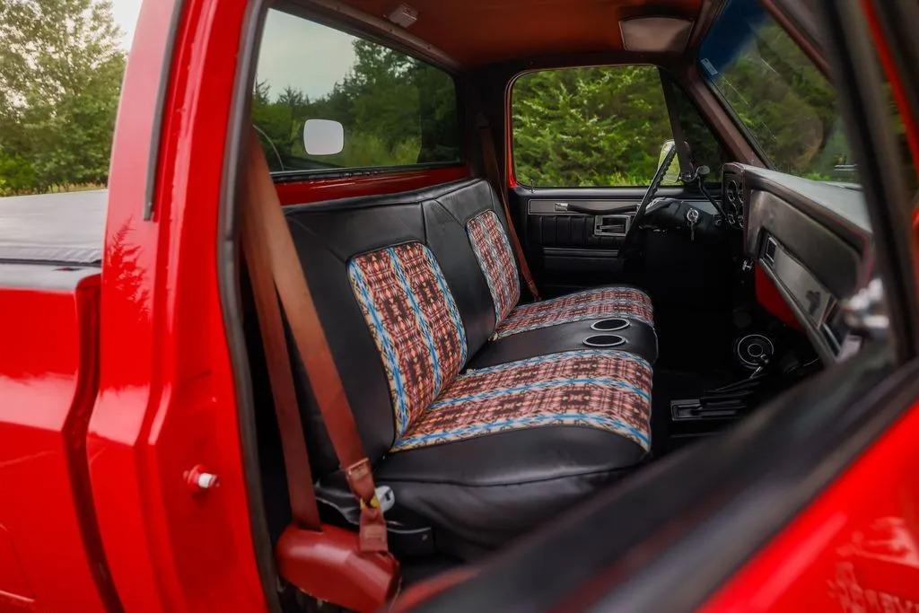 1987 Chevrolet V10 Silverado - 5