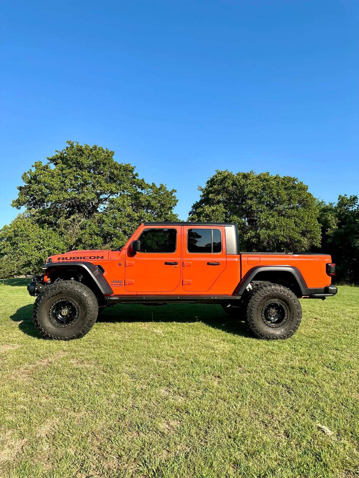 Hellcat HEMI-Powered 2020 Jeep Gladiator - 2