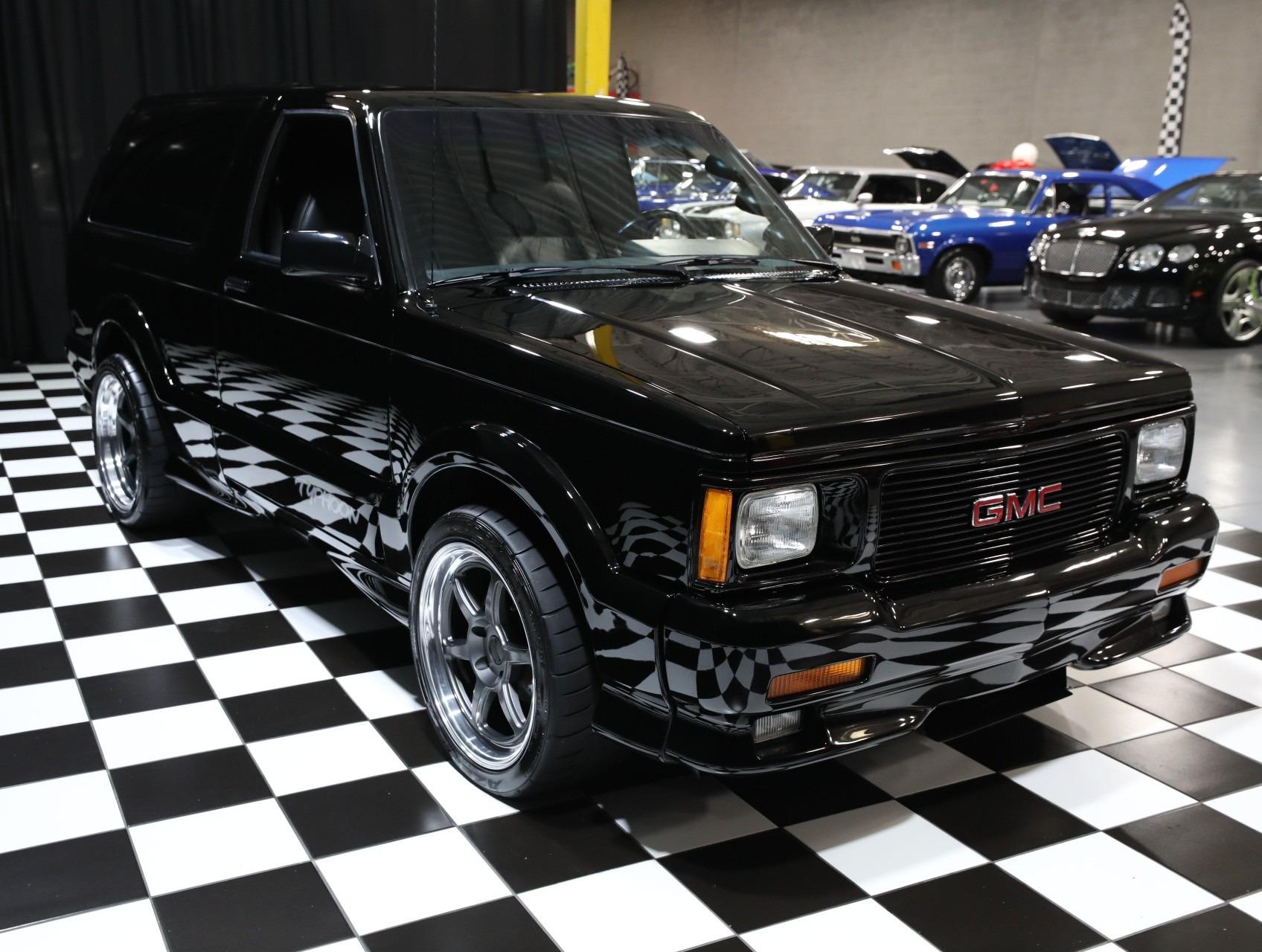 1993 GMC Typhoon - 5
