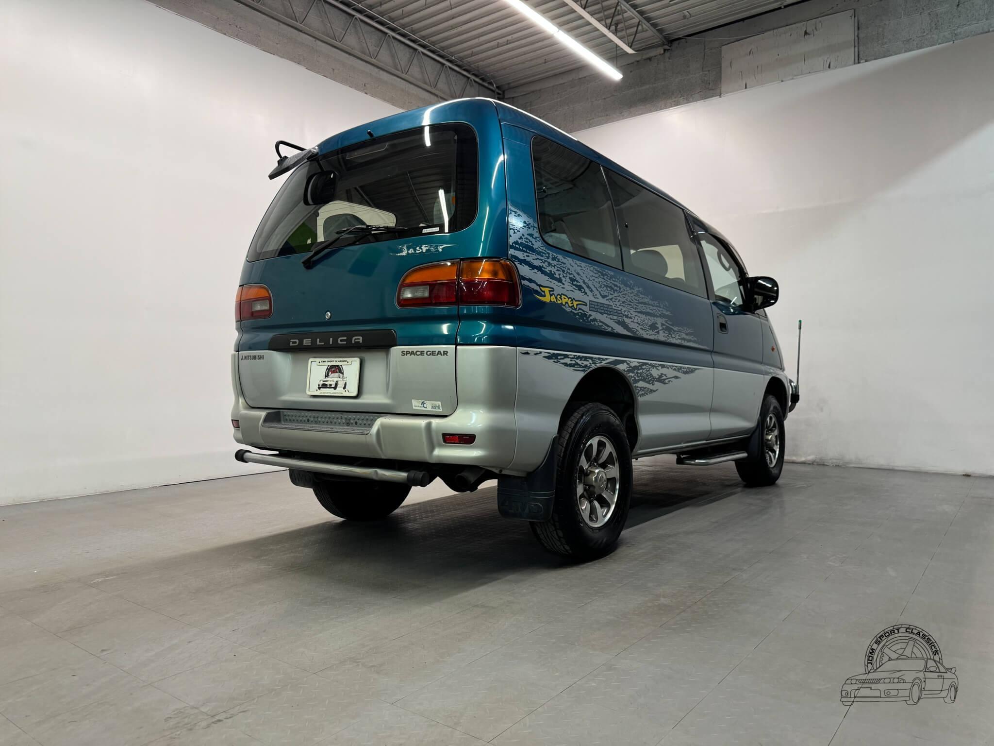 1997 Mitsubishi Delica Jasper Edition