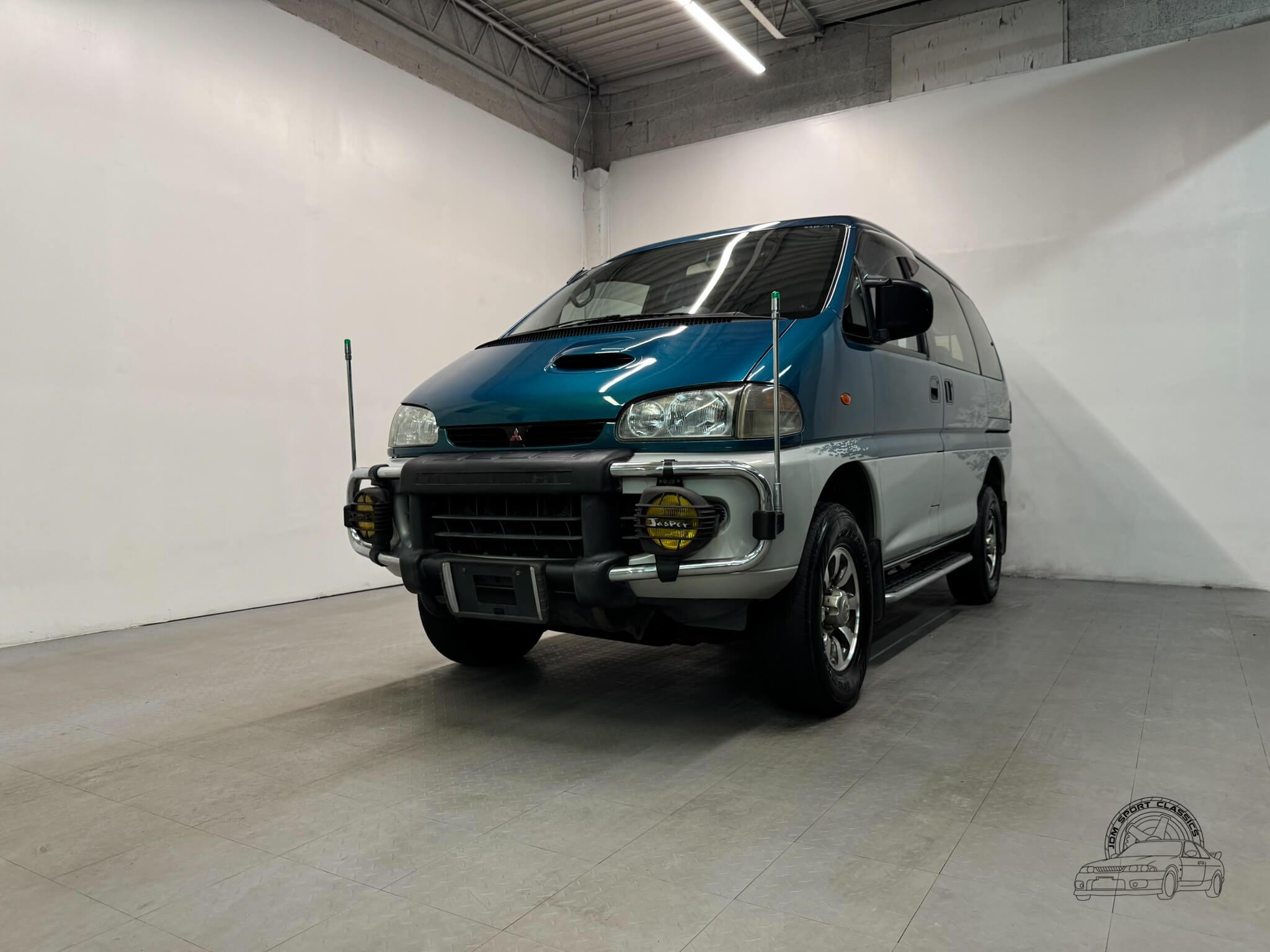 1997 Mitsubishi Delica Jasper Edition