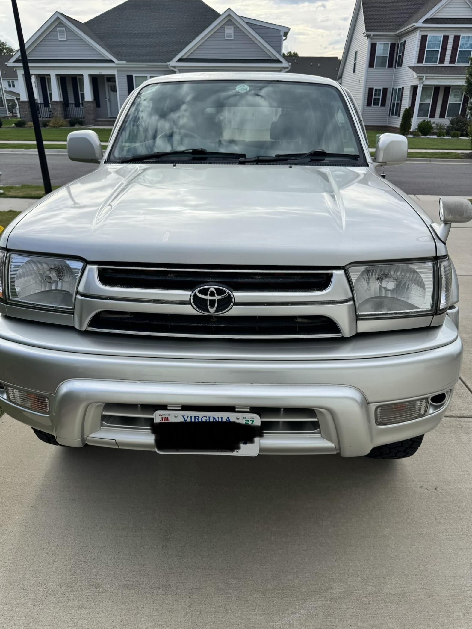 1999 Toyota Hilux Surf - 4