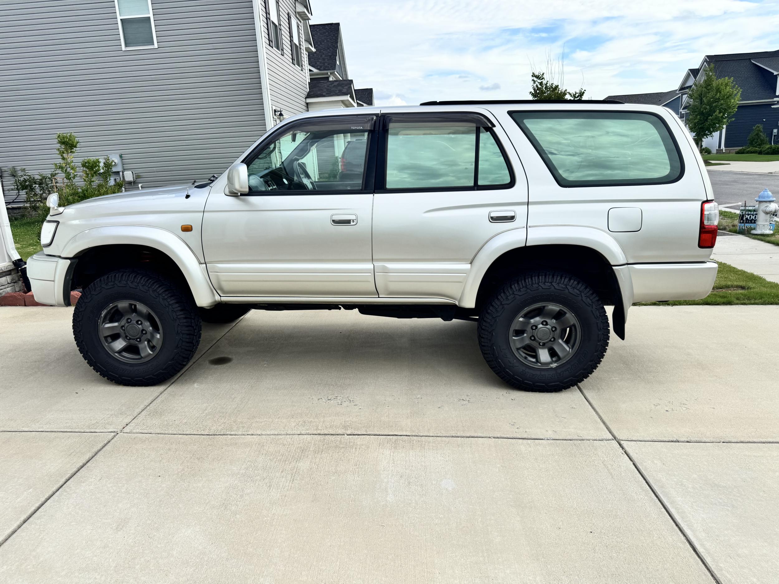  Toyota Hilux Surf