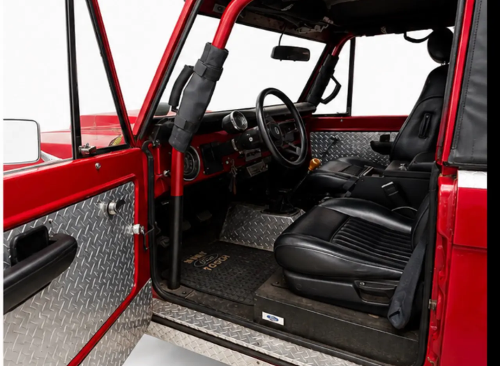 1976 Ford Bronco - 4