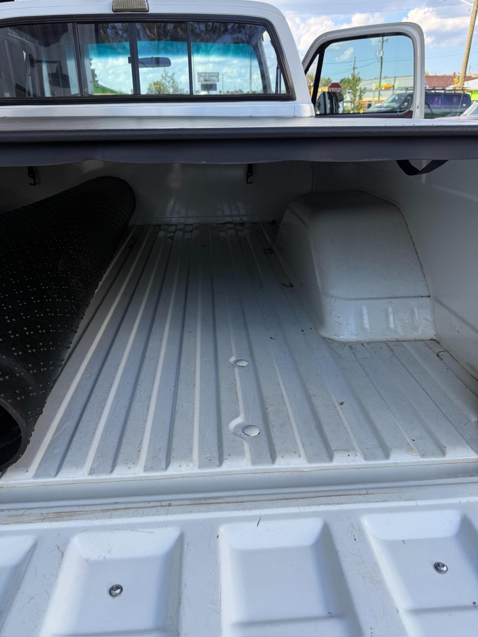 1987 Chevrolet Silverado V-10