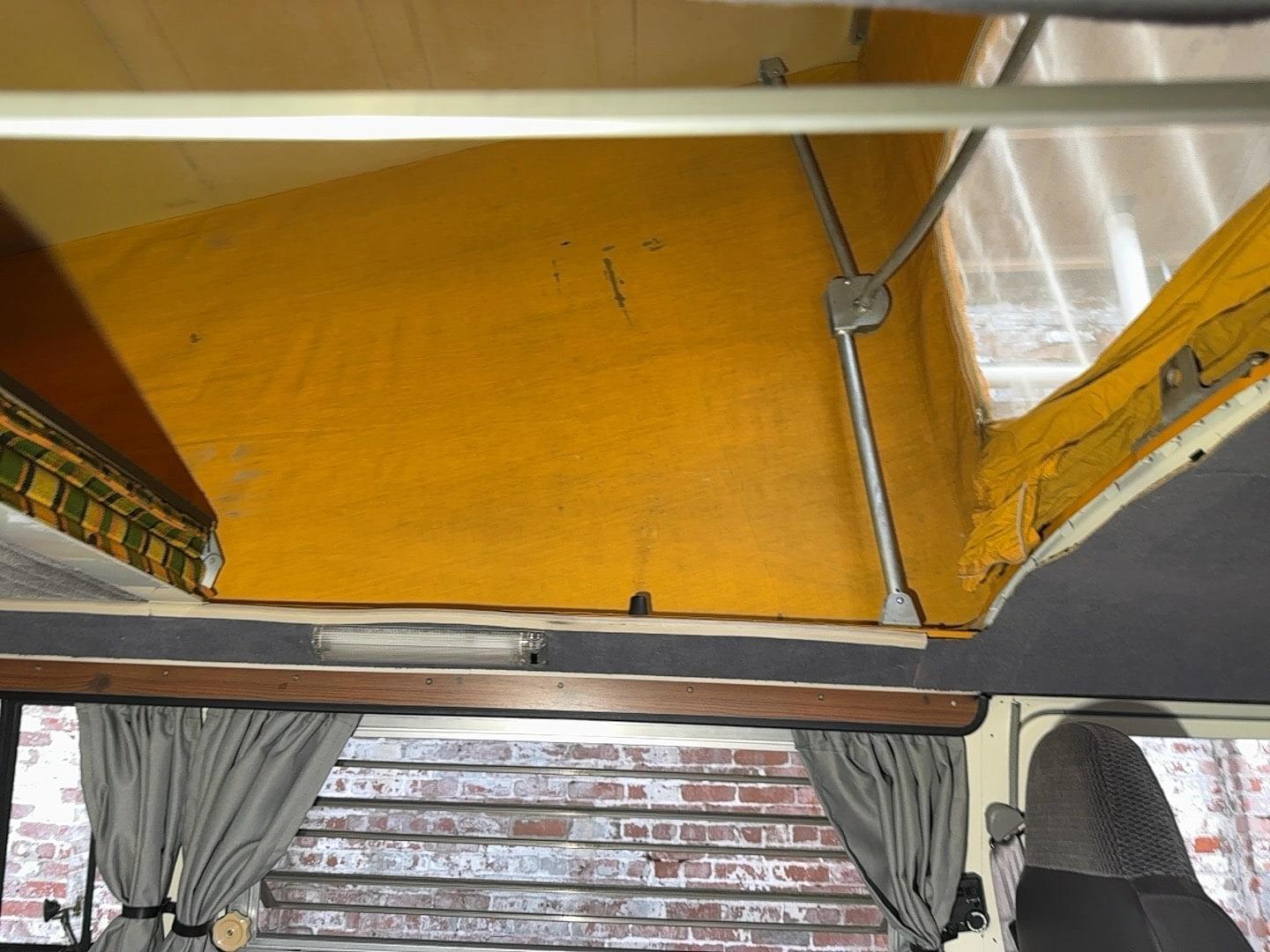 1977 Volkswagen Westfalia Camper Van