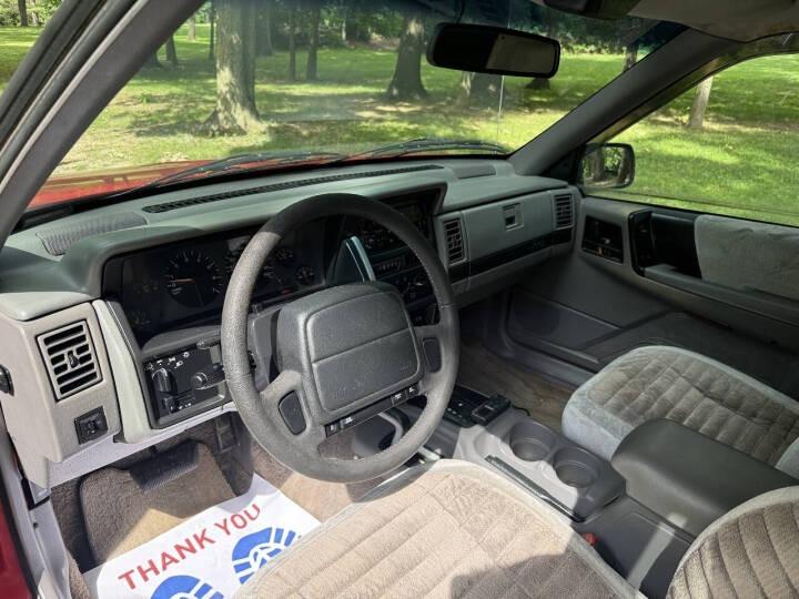 1995 Jeep Grand Cherokee Laredo