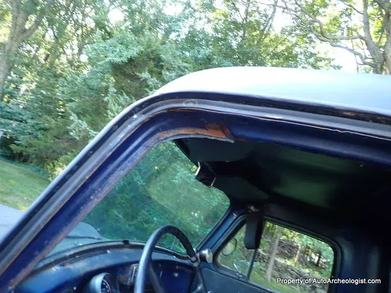 1952 International L120 Flatbed