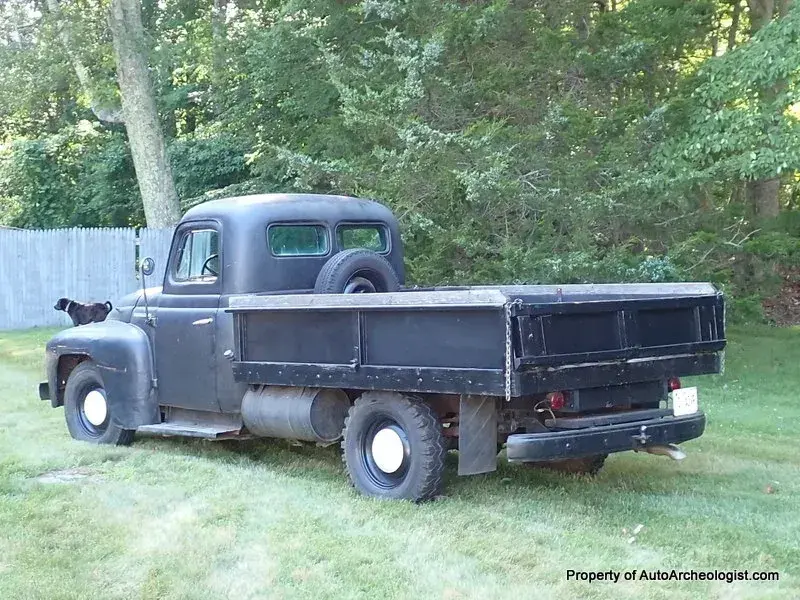 1952 International L120 Flatbed