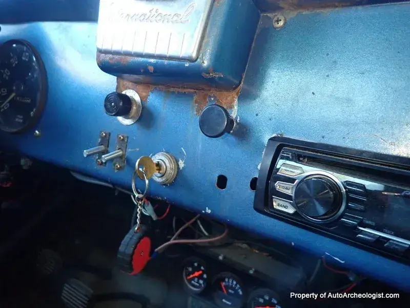 1952 International L120 Flatbed