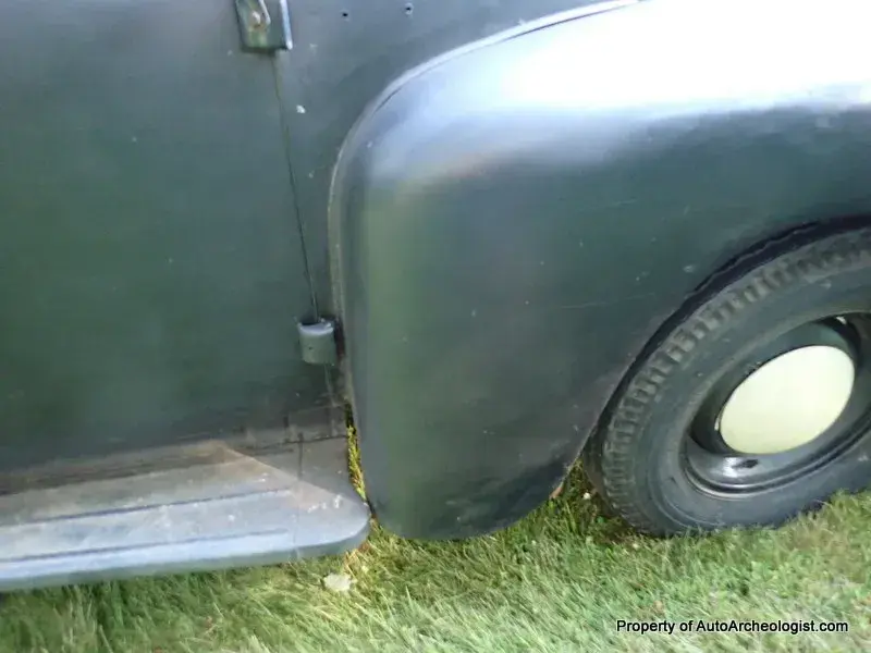 1952 International L120 Flatbed