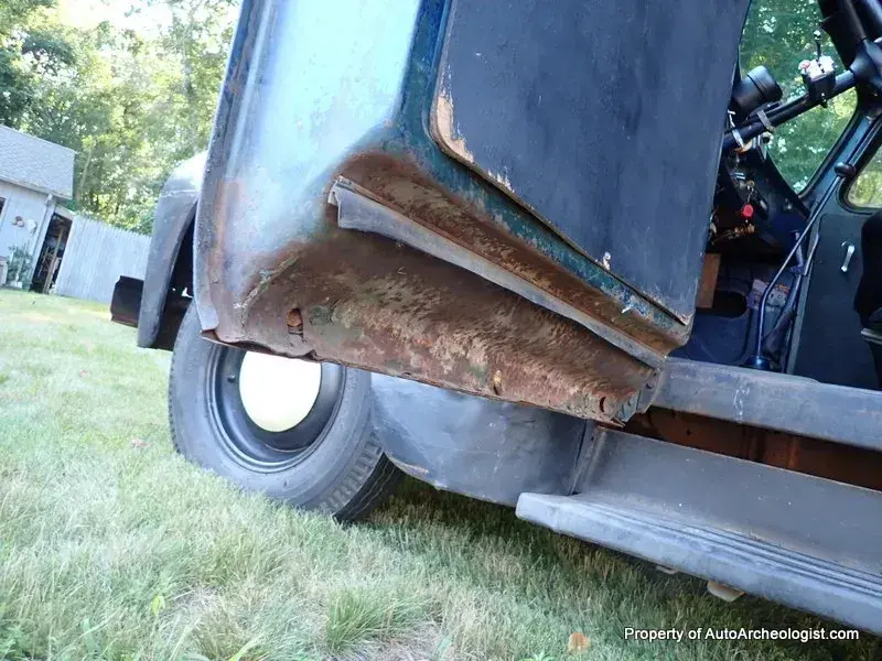 1952 International L120 Flatbed