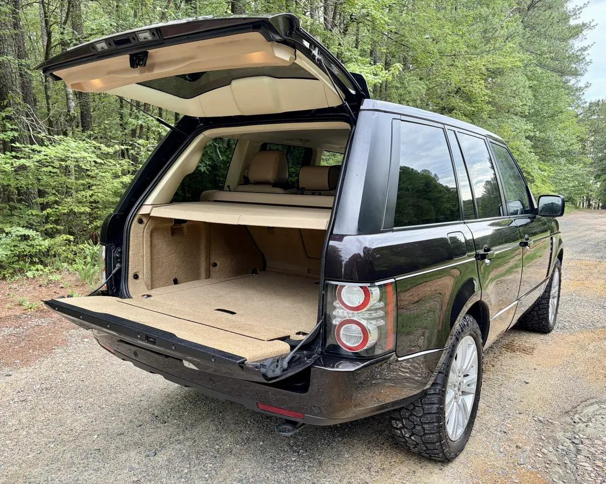 2012 Land Rover Range Rover HSE Luxury