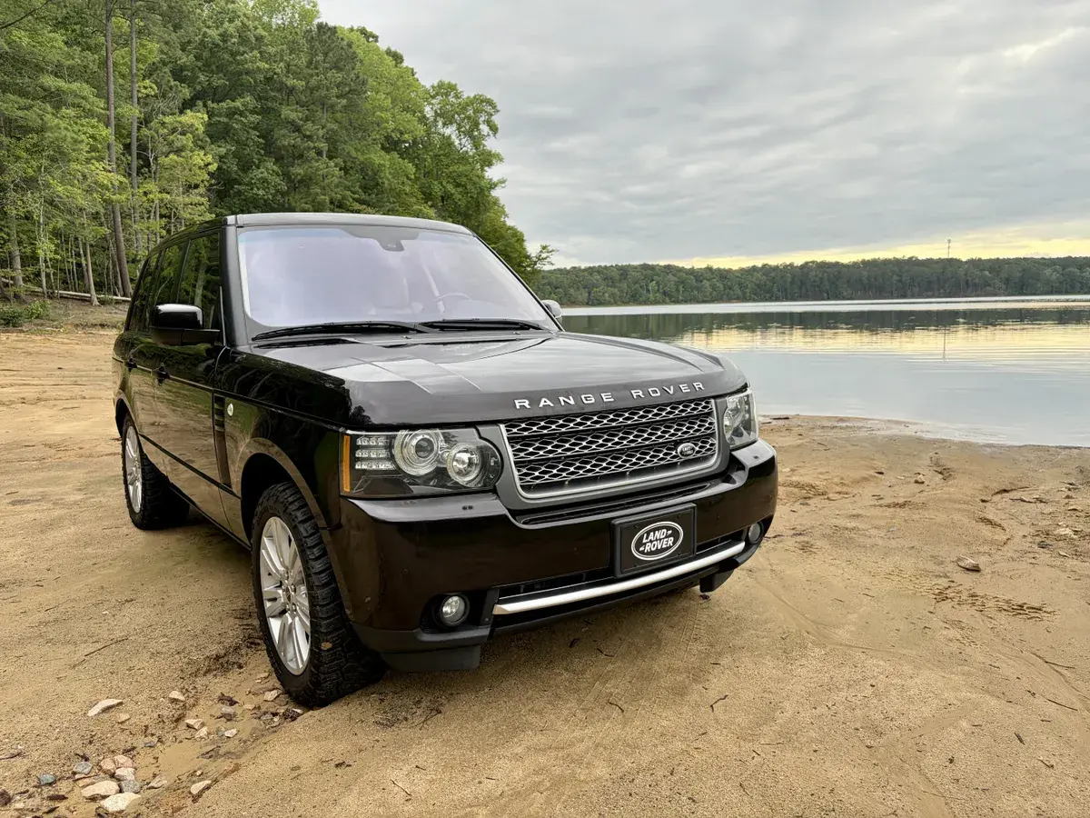 2012 Land Rover Range Rover HSE Luxury