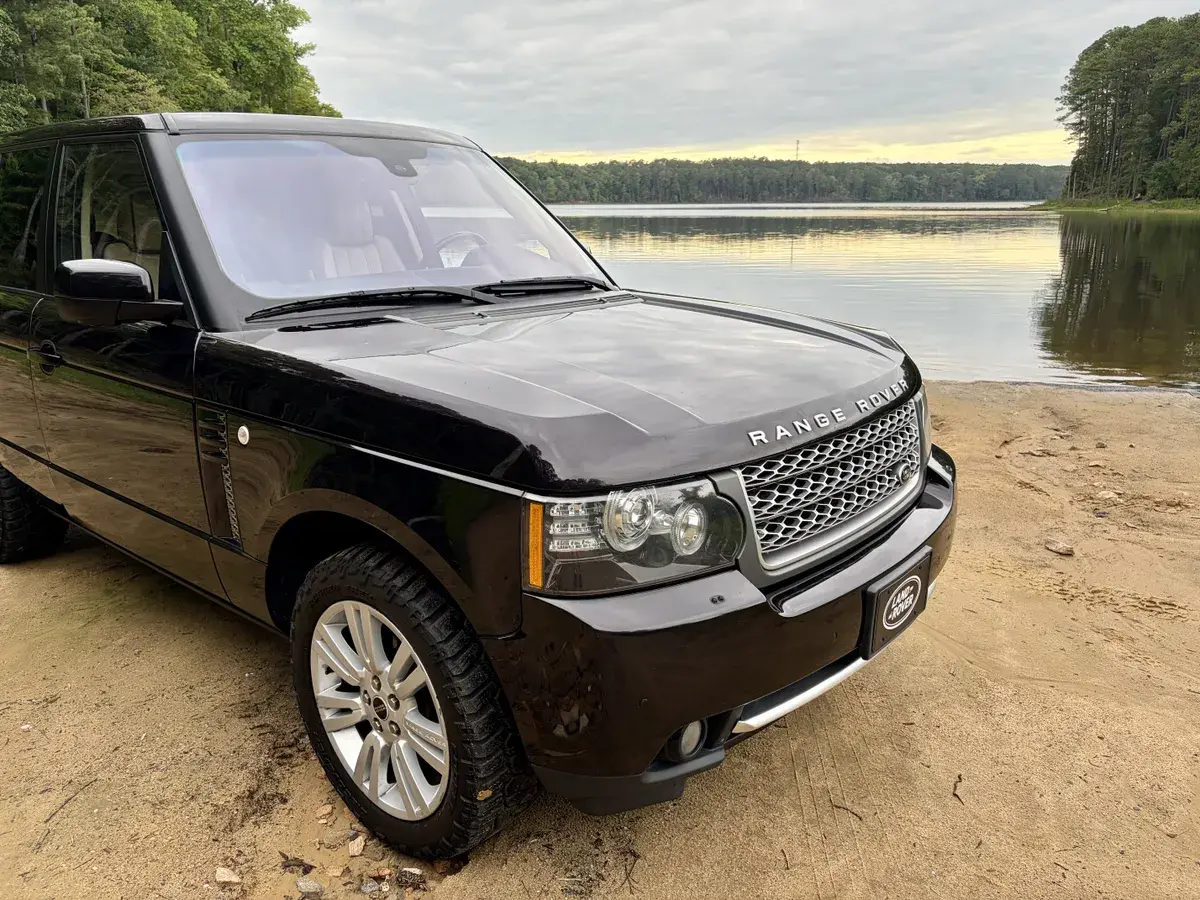 2012 Land Rover Range Rover HSE Luxury