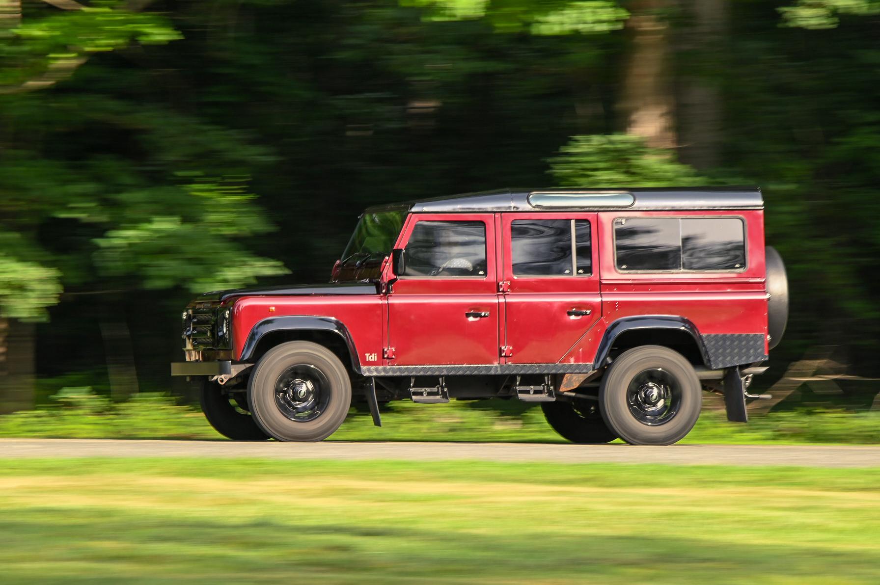  Land Rover Defender
