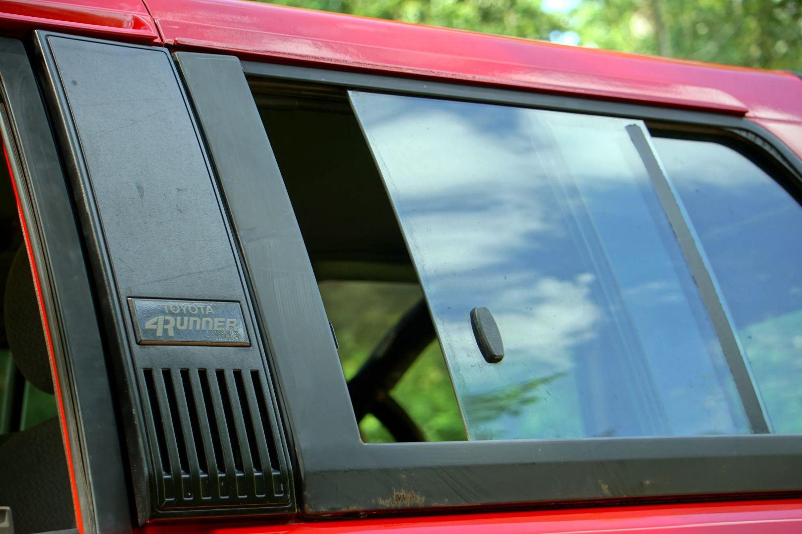 1986 Toyota 4Runner DLX
