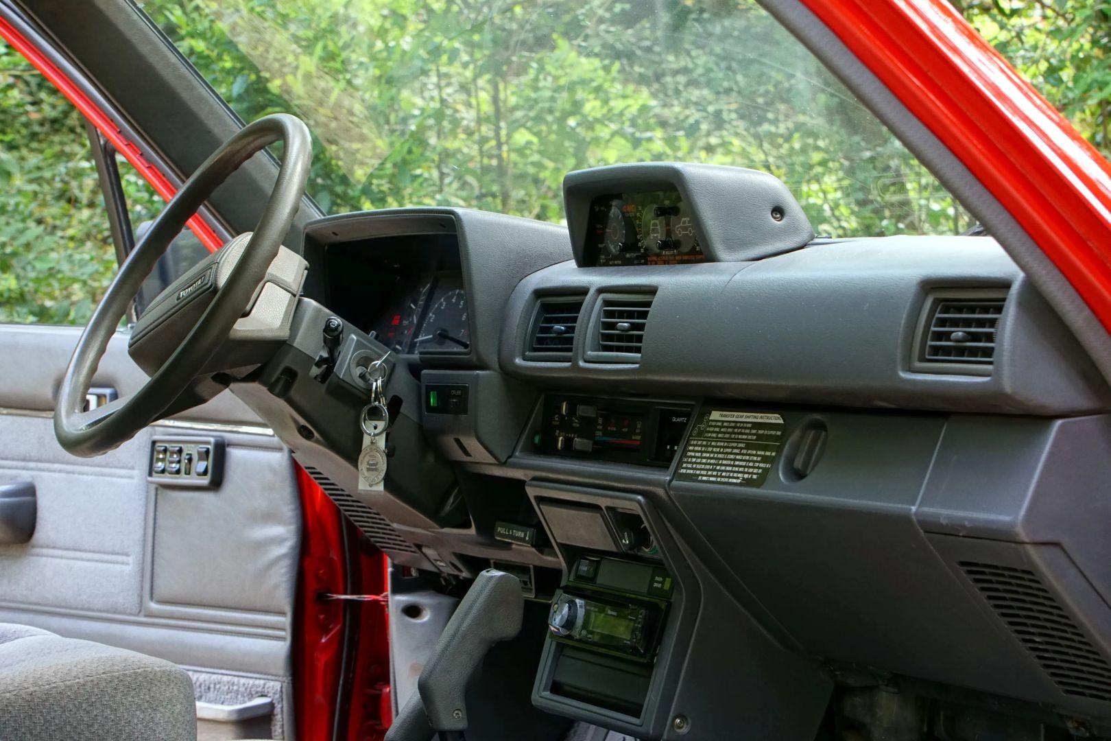 1986 Toyota 4Runner DLX