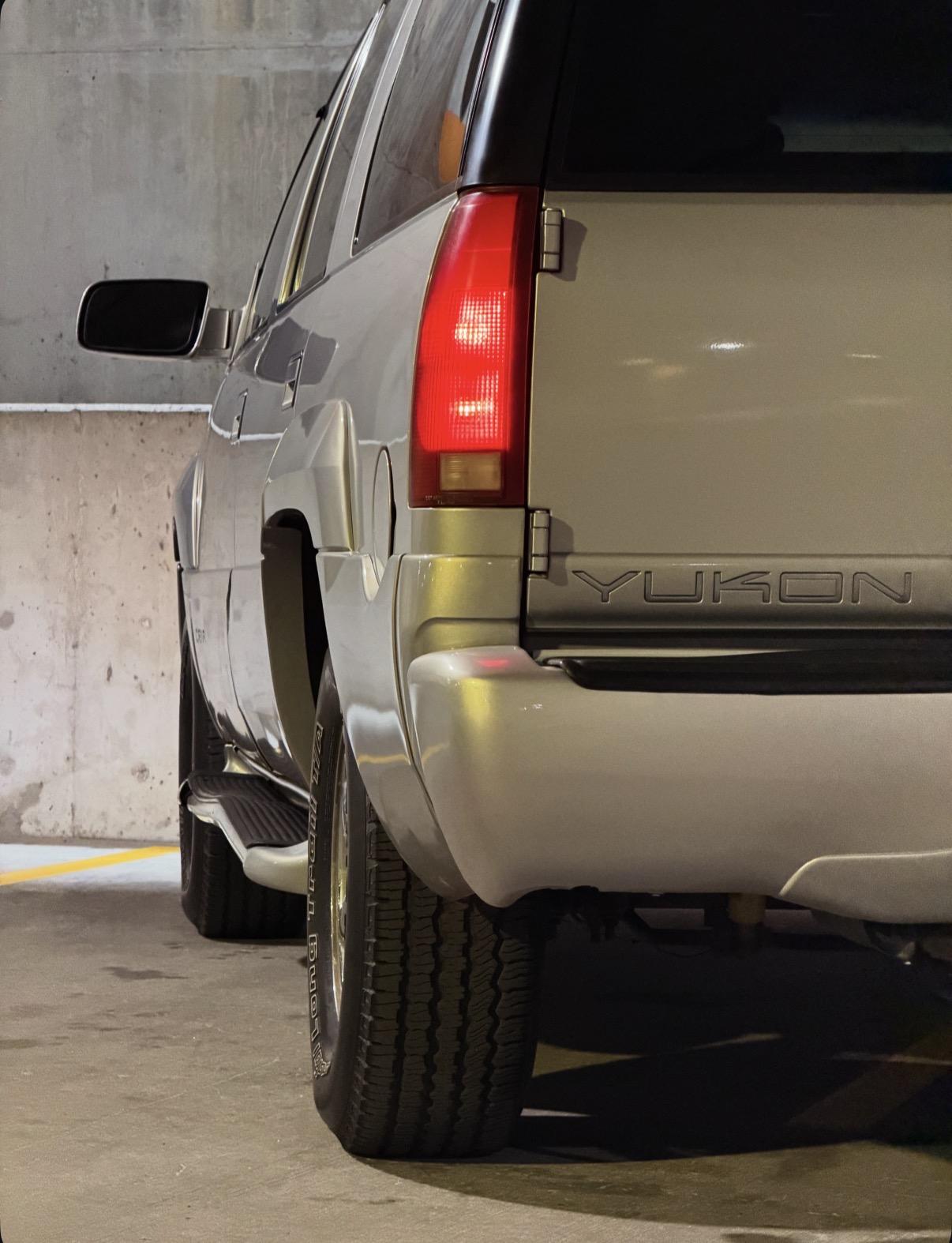 2000 GMC Yukon Denali