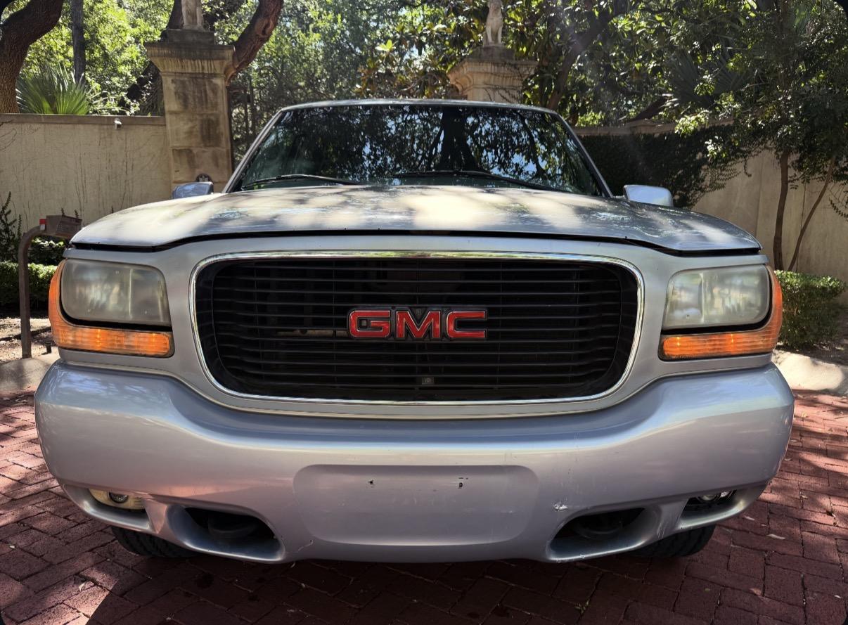 2000 GMC Yukon Denali
