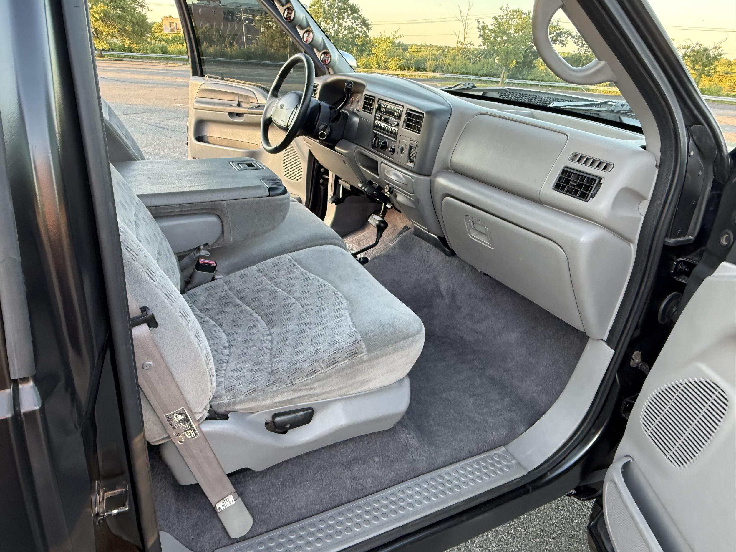 2000 Ford F-350 XLT Wide-Track Conversion