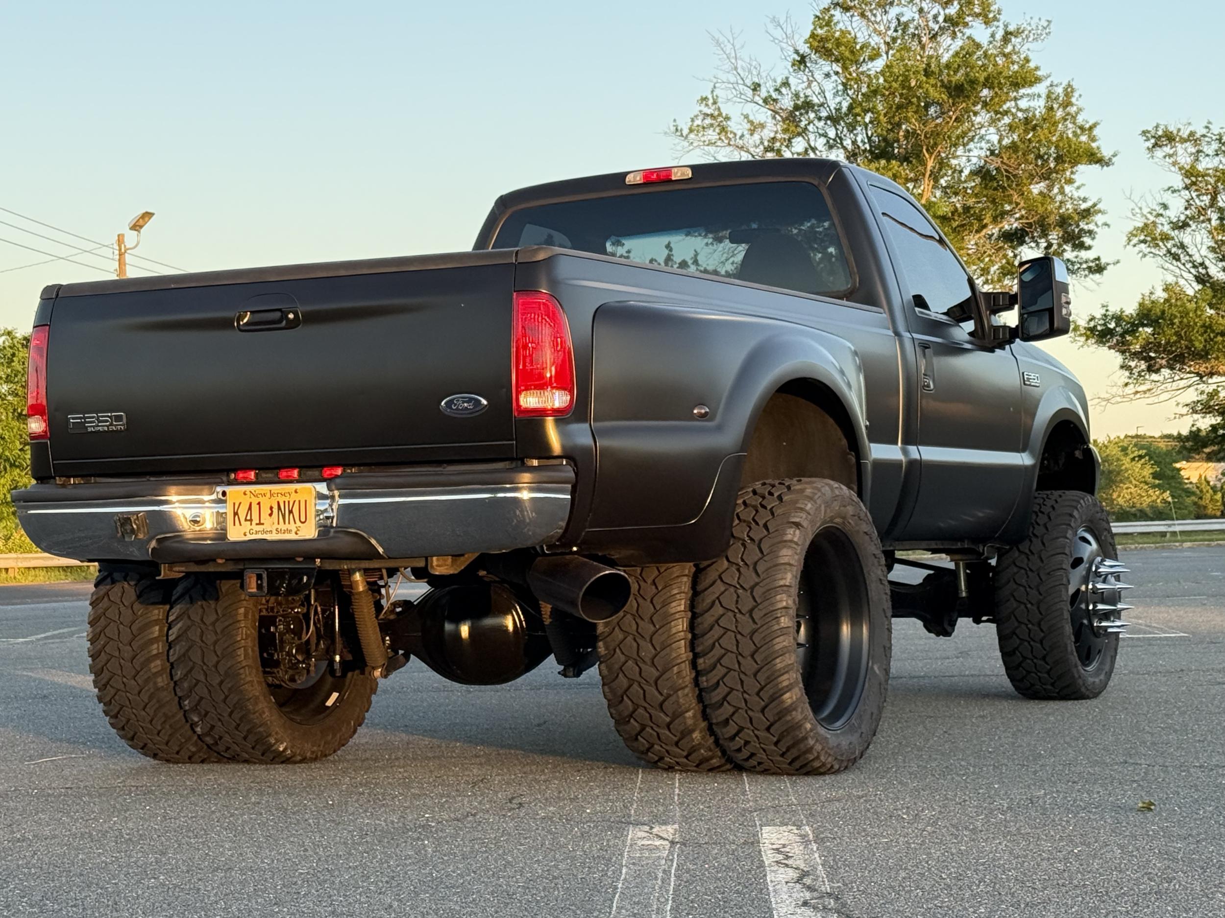 2000 Ford F-350 XLT Wide-Track Conversion