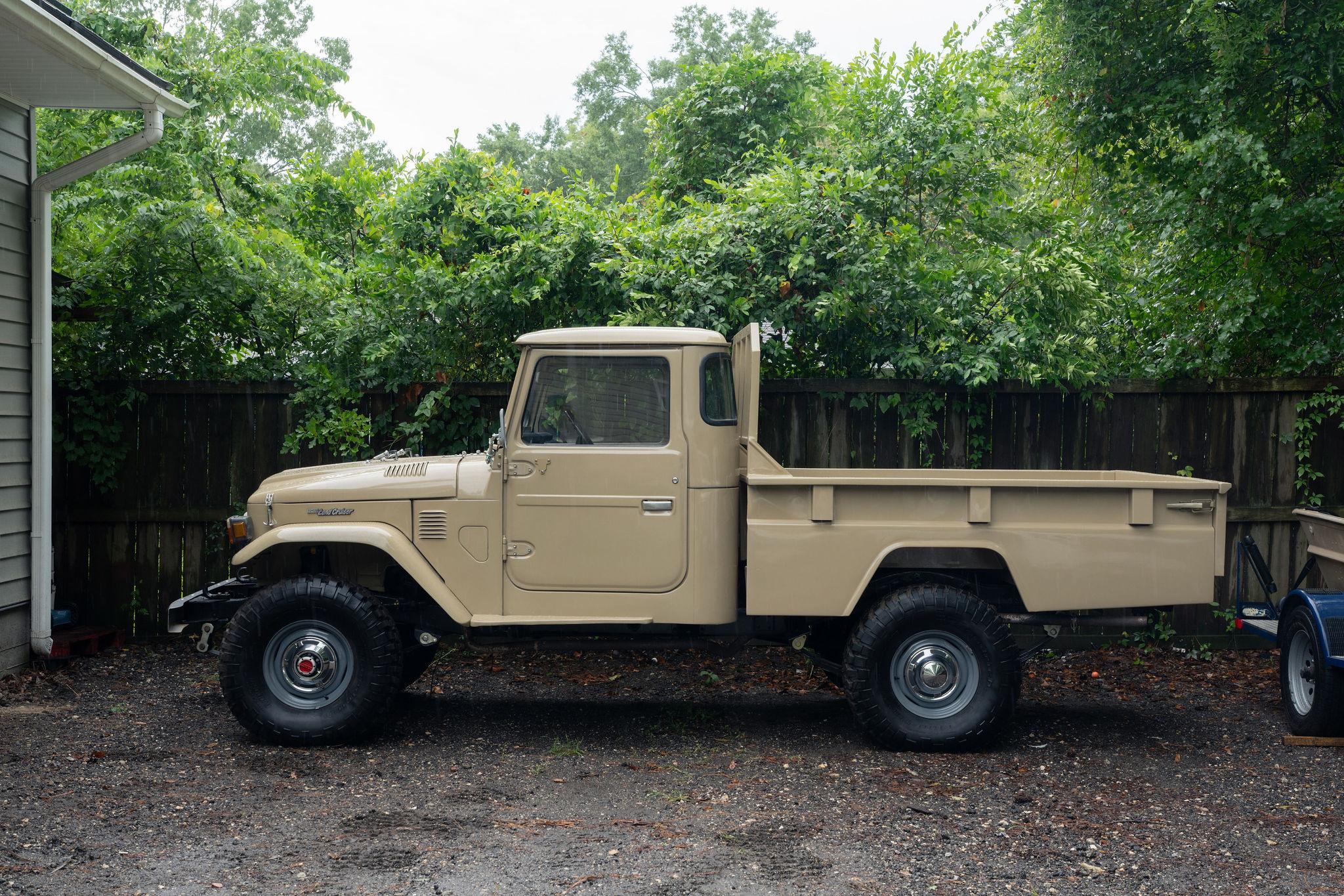 1981 Toyota Land Cruiser FJ45 - 2