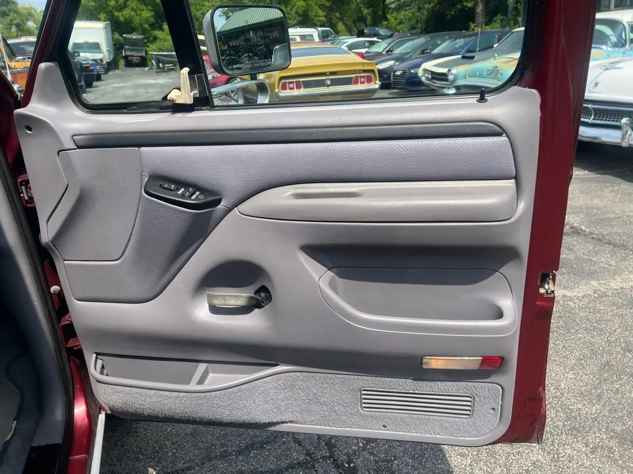 1996 Ford F-150 XLT