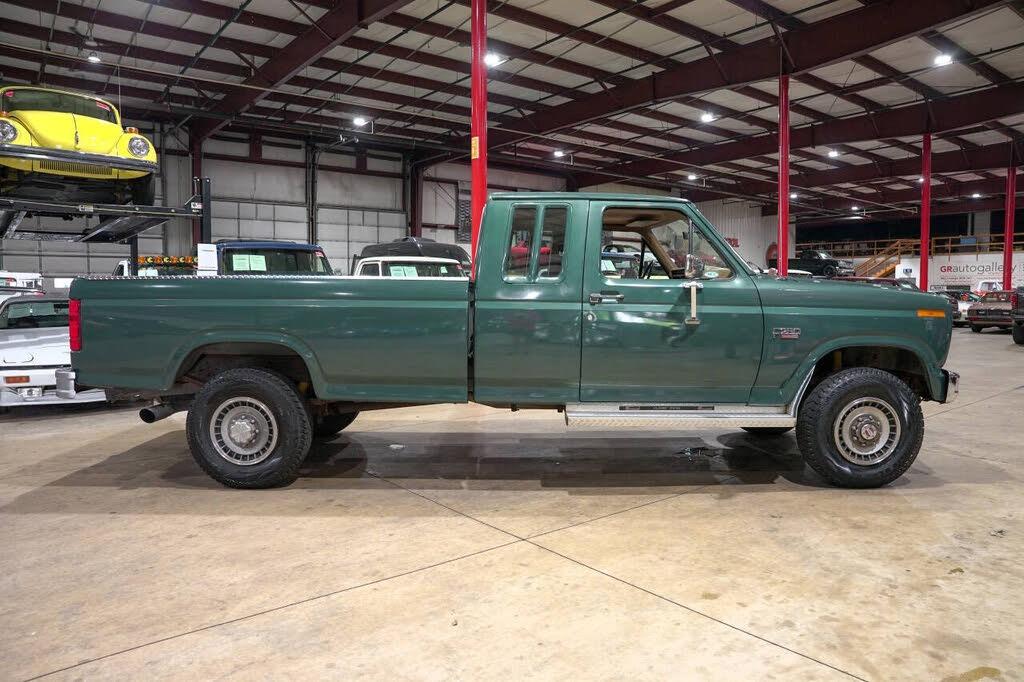 52k-Mile 1986 Ford F-250 4x4