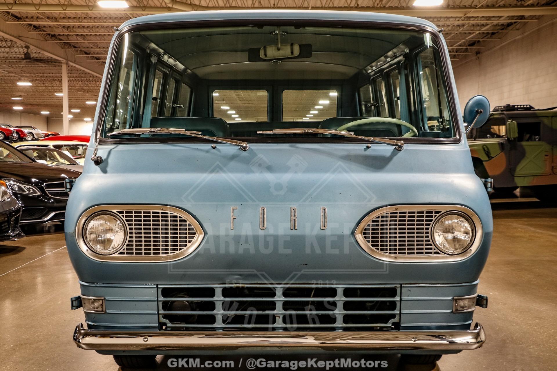 1962 Ford Falcon Club Wagon - 4