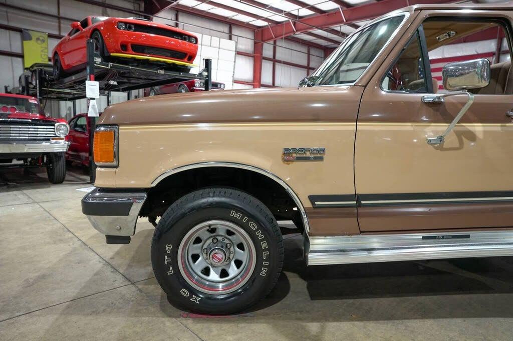 1987 Ford Bronco XLT - 2