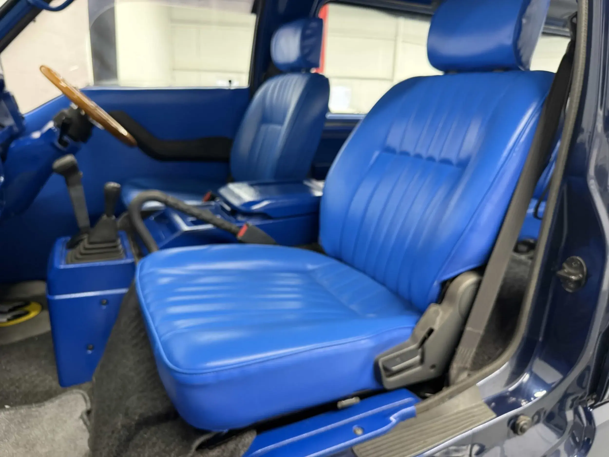 Lifted 1993 Mitsubishi Delica L300