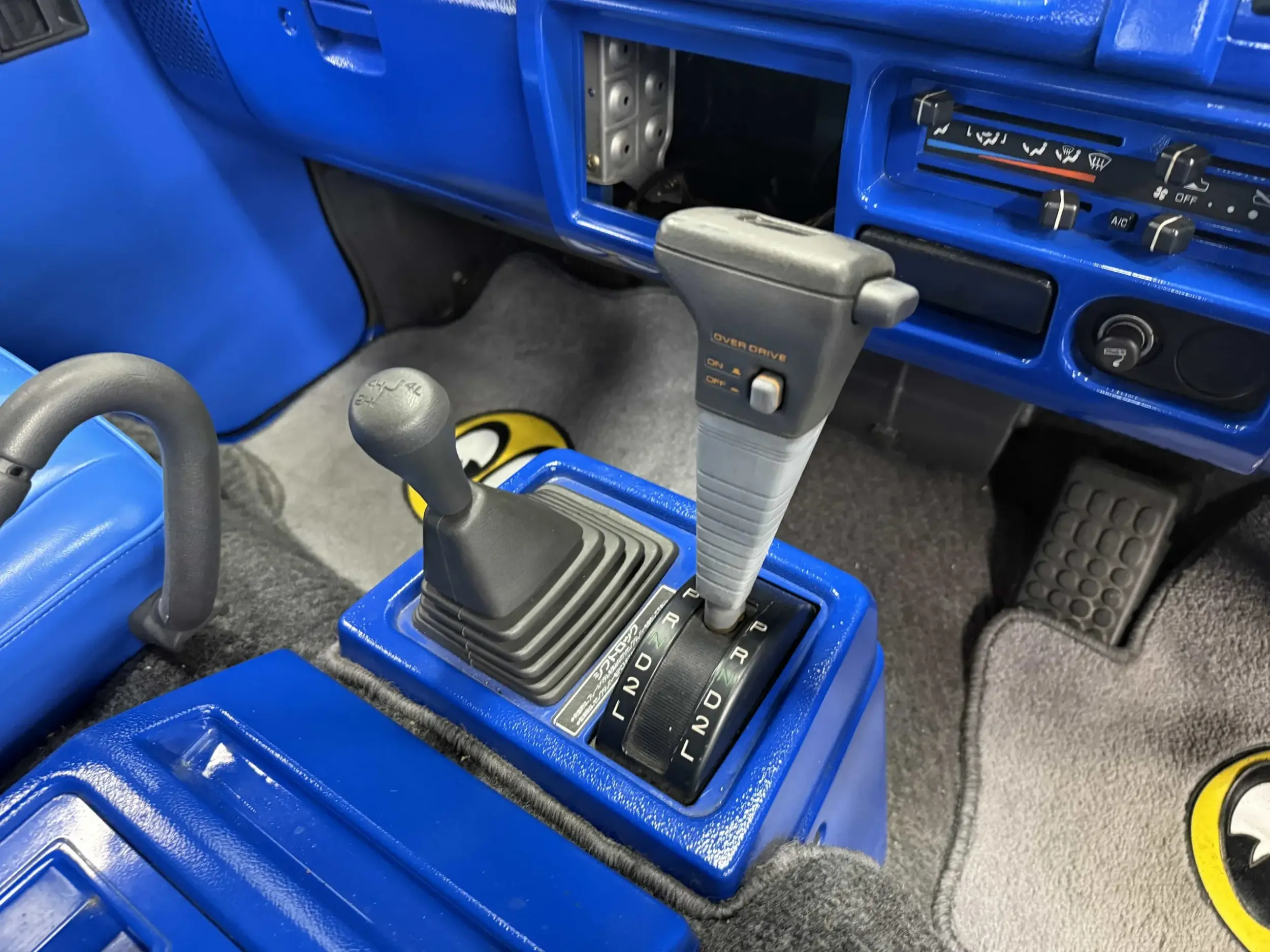 Lifted 1993 Mitsubishi Delica L300