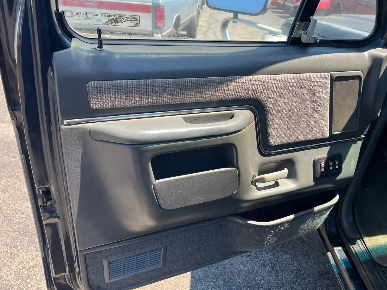 1991 Ford F-250 XLT Lariat