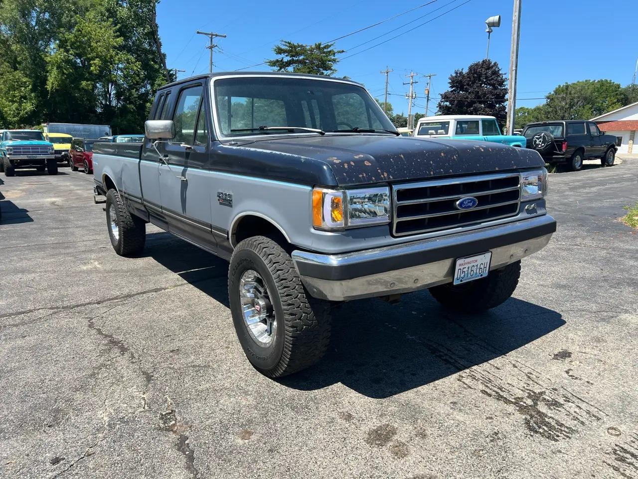 1991 Ford F-250 XLT Lariat - 2