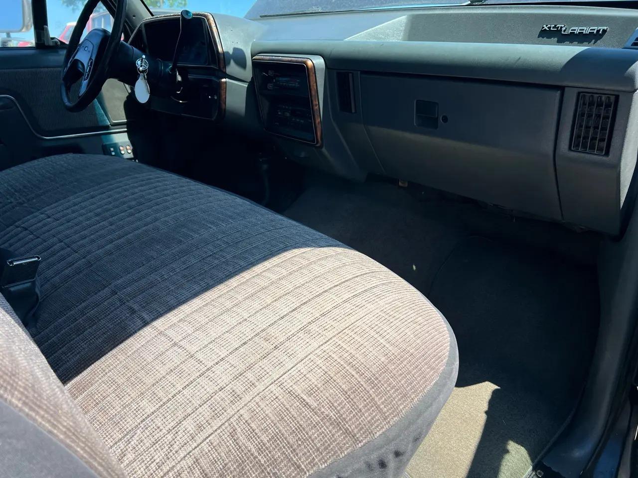 1991 Ford F-250 XLT Lariat
