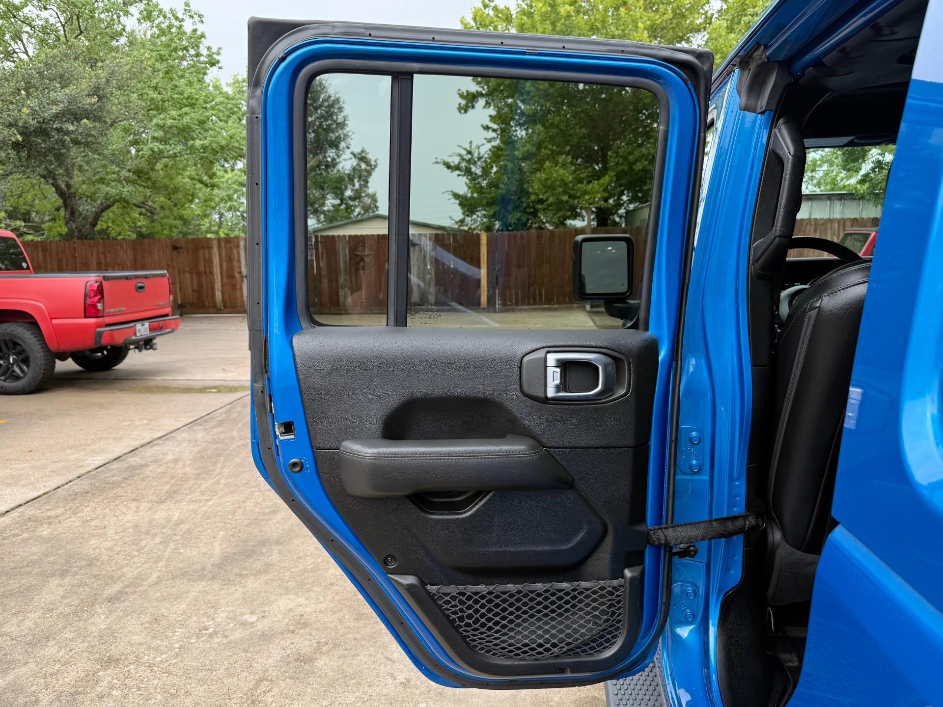 2021 Jeep Wrangler Unlimited Sahara Altitude