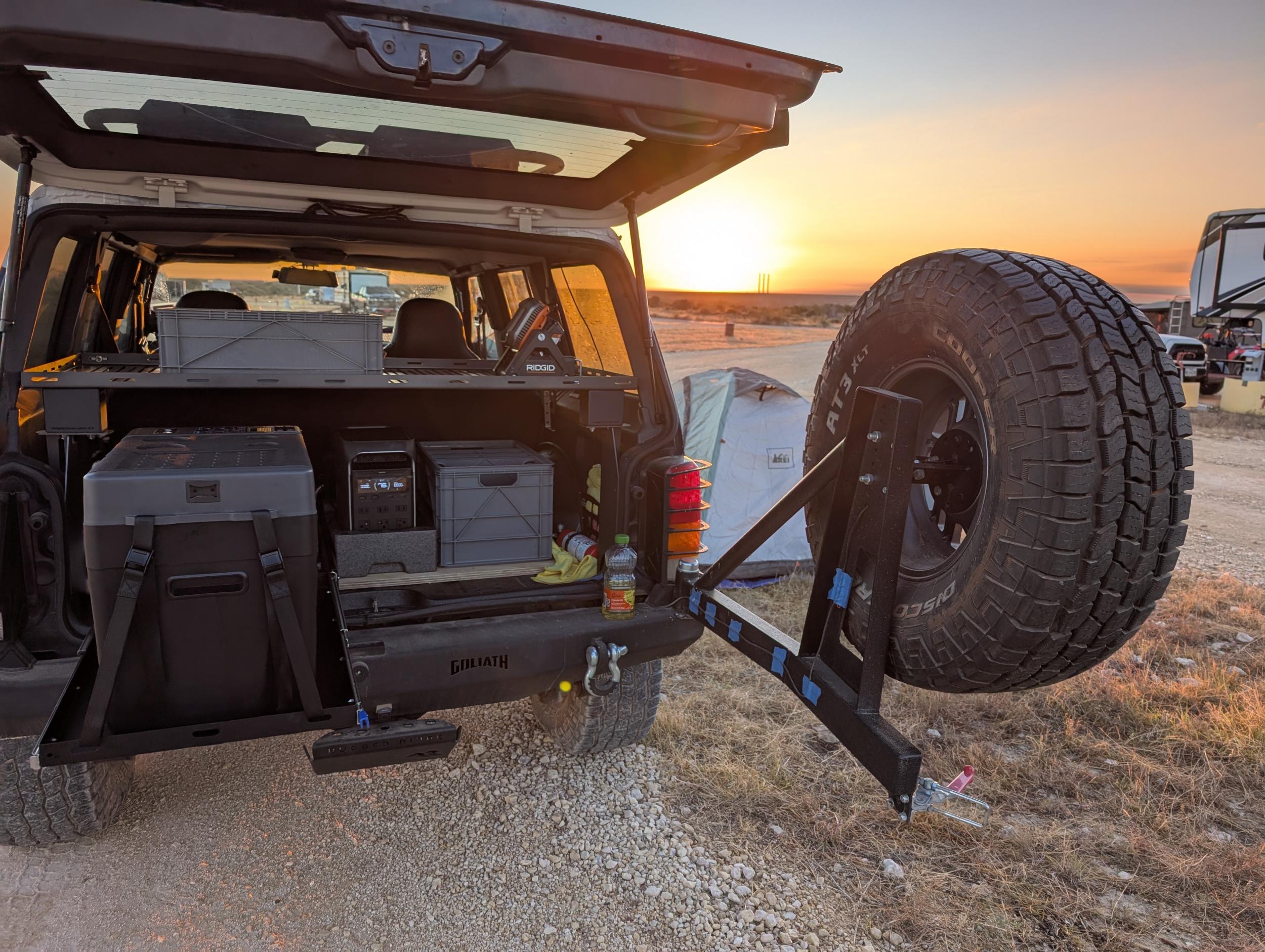 Heavily-Modified 2000 Jeep Cherokee Sport - 3