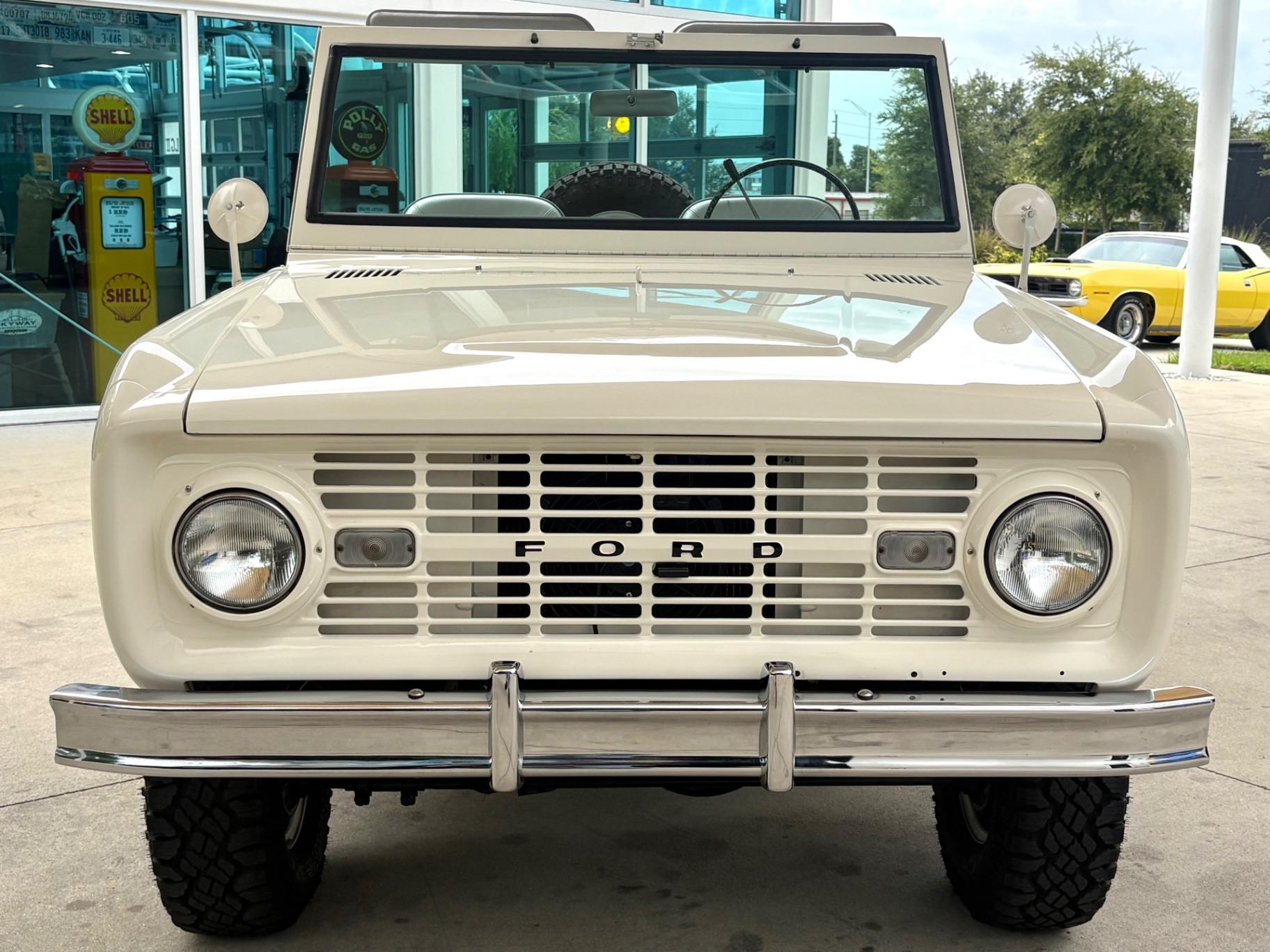 1966 Ford Bronco U13 Roadster