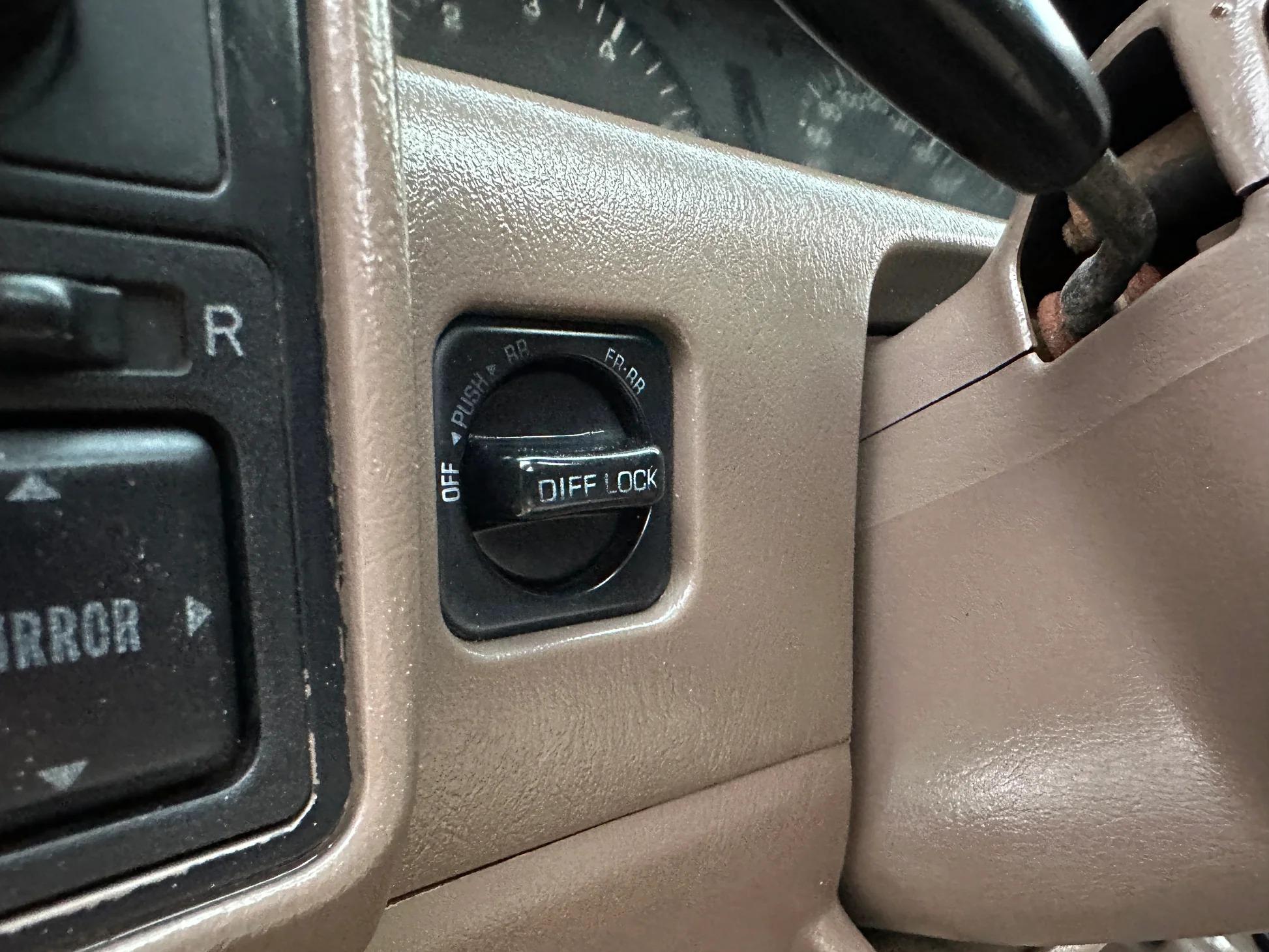 1997 Toyota Land Cruiser FZJ80 VX-R