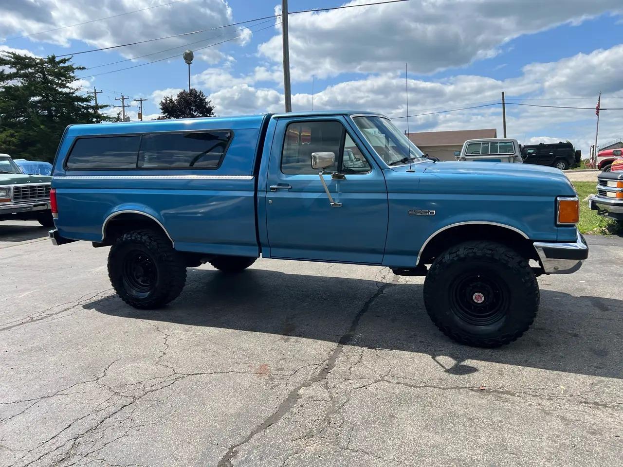 1991 Ford F-250 XL - 3