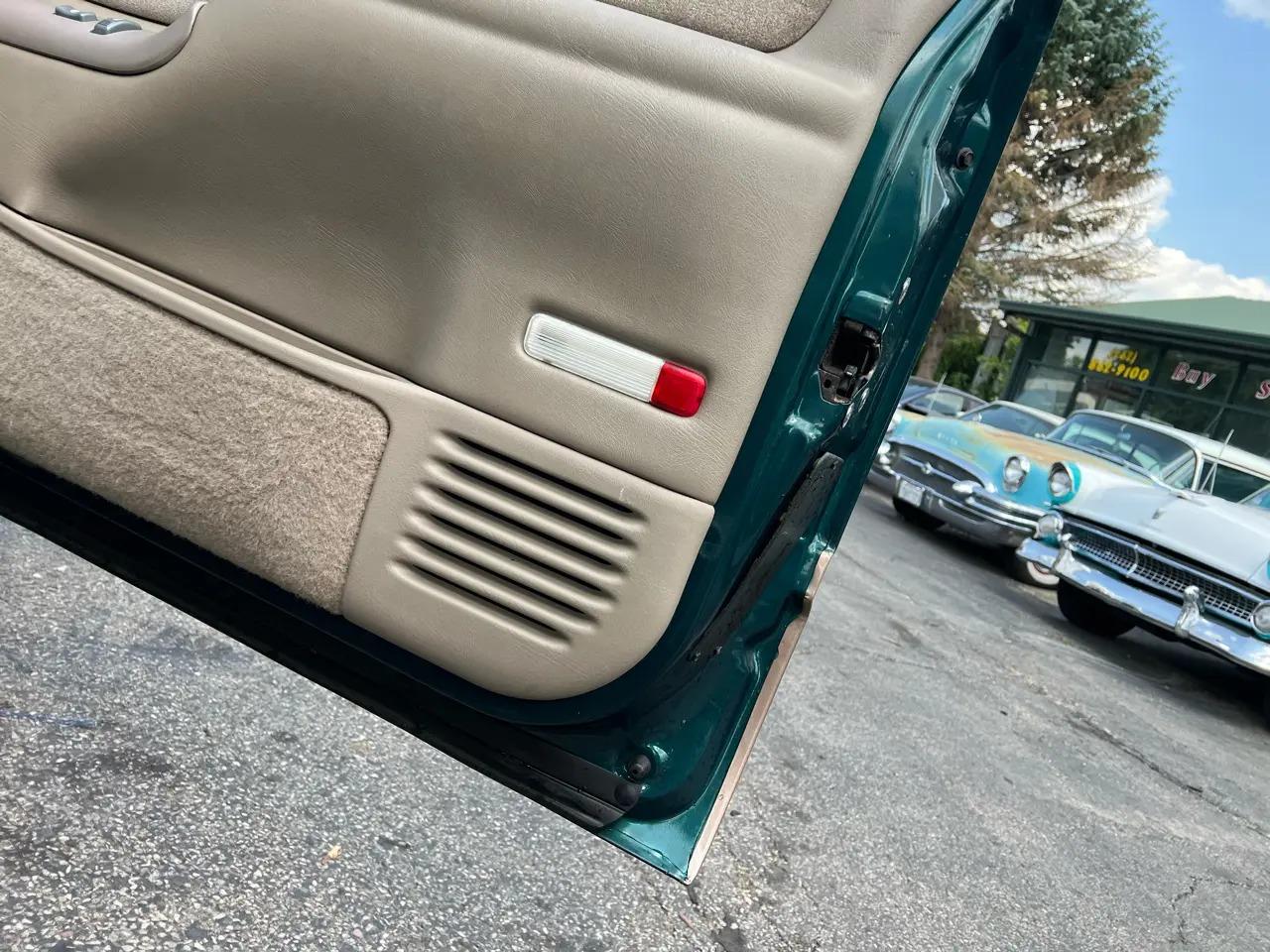 1997 Chevrolet Tahoe 1500 LT