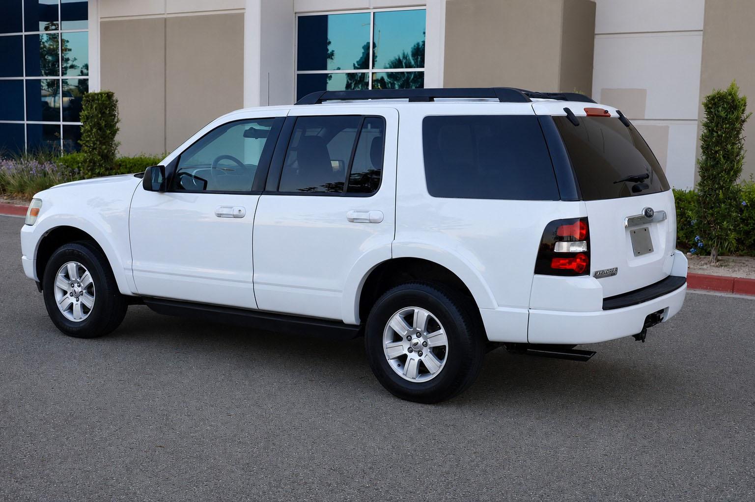 2010 Ford Explorer XLT