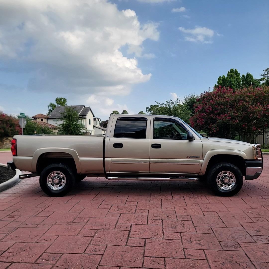 2004 Chevy 2500HD Silverado - 4