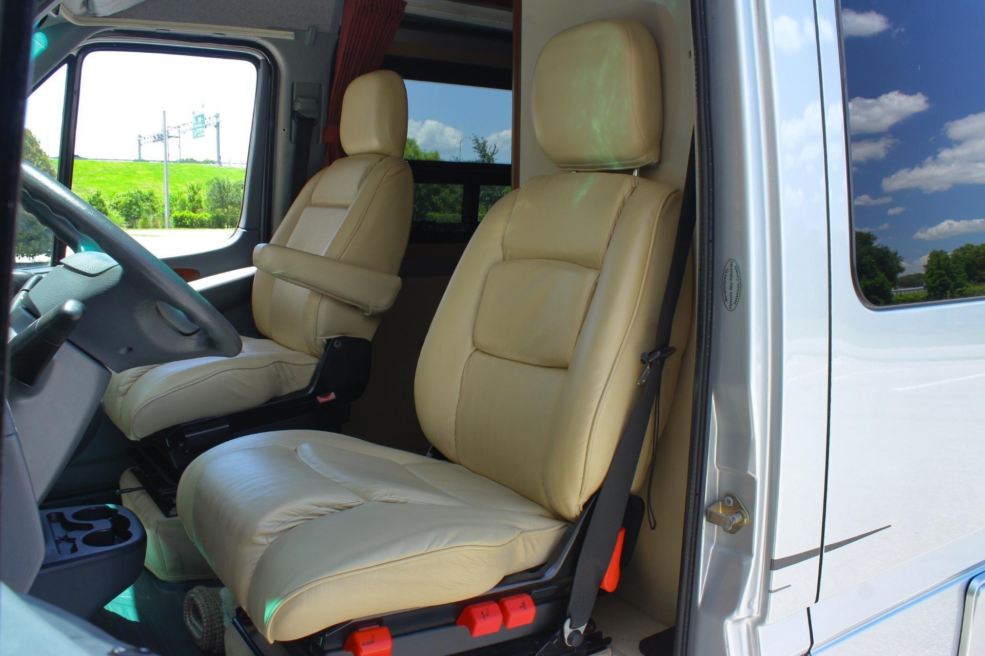2006 Dodge 2500 Sprinter Camper